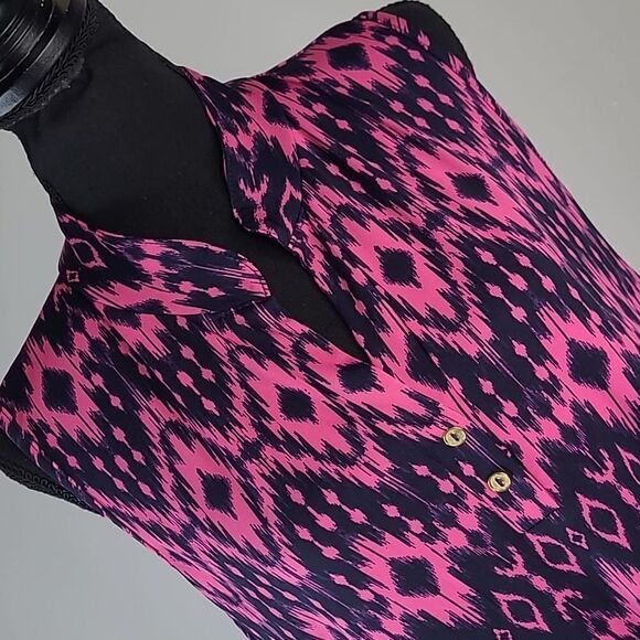 Carol Rose sz L pink and navy geometric design tunic top - Picture 2 of 9